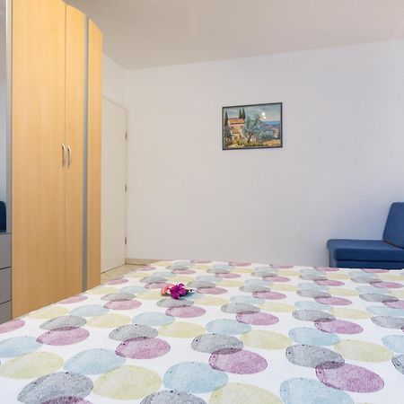 Neda Apartment ปูนัต ภายนอก รูปภาพ