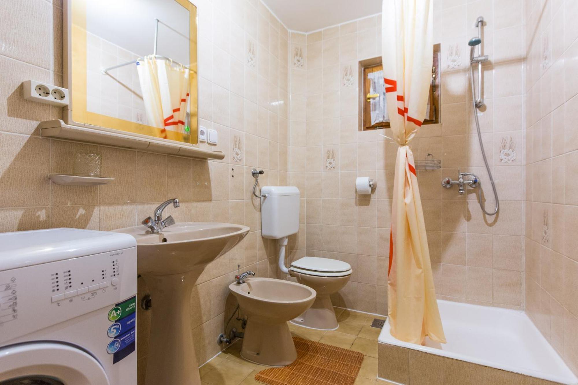 Neda Apartment ปูนัต ภายนอก รูปภาพ
